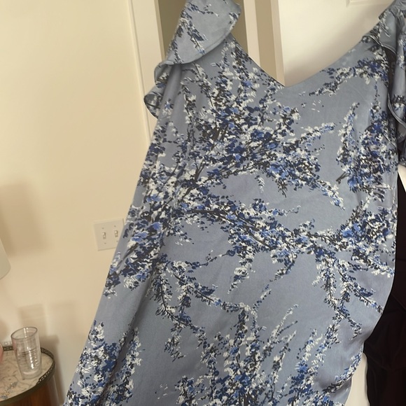 Wayf off the shoulder dress size small - Picture 3 of 4